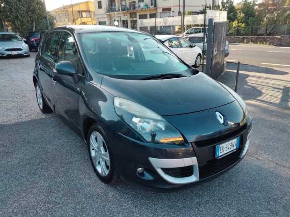 Renault Scénic X-Mod 1.5 dCi 110CV Dynamique, Veicolo usato a 7490